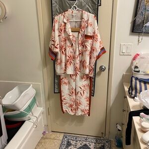 Joie Floral Burgundy/White set